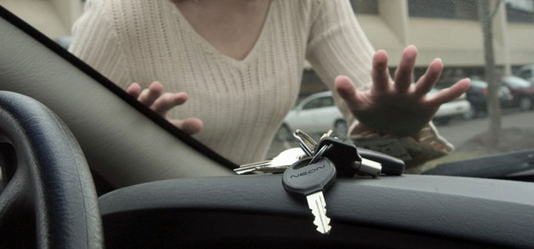 vehicle lockout service Simi Valley